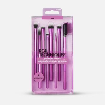 Everyday Eye Essentials Real Techniques - 8 Pieces For Shadow + Eyeliner + Mascara Ewink Kuwait مجموعة فرش ريل تكنيكس للعيون 8 قطع ايفرى داى اسنشيالز للشادو اى لاينر ماسكارا اى وينك الكويت